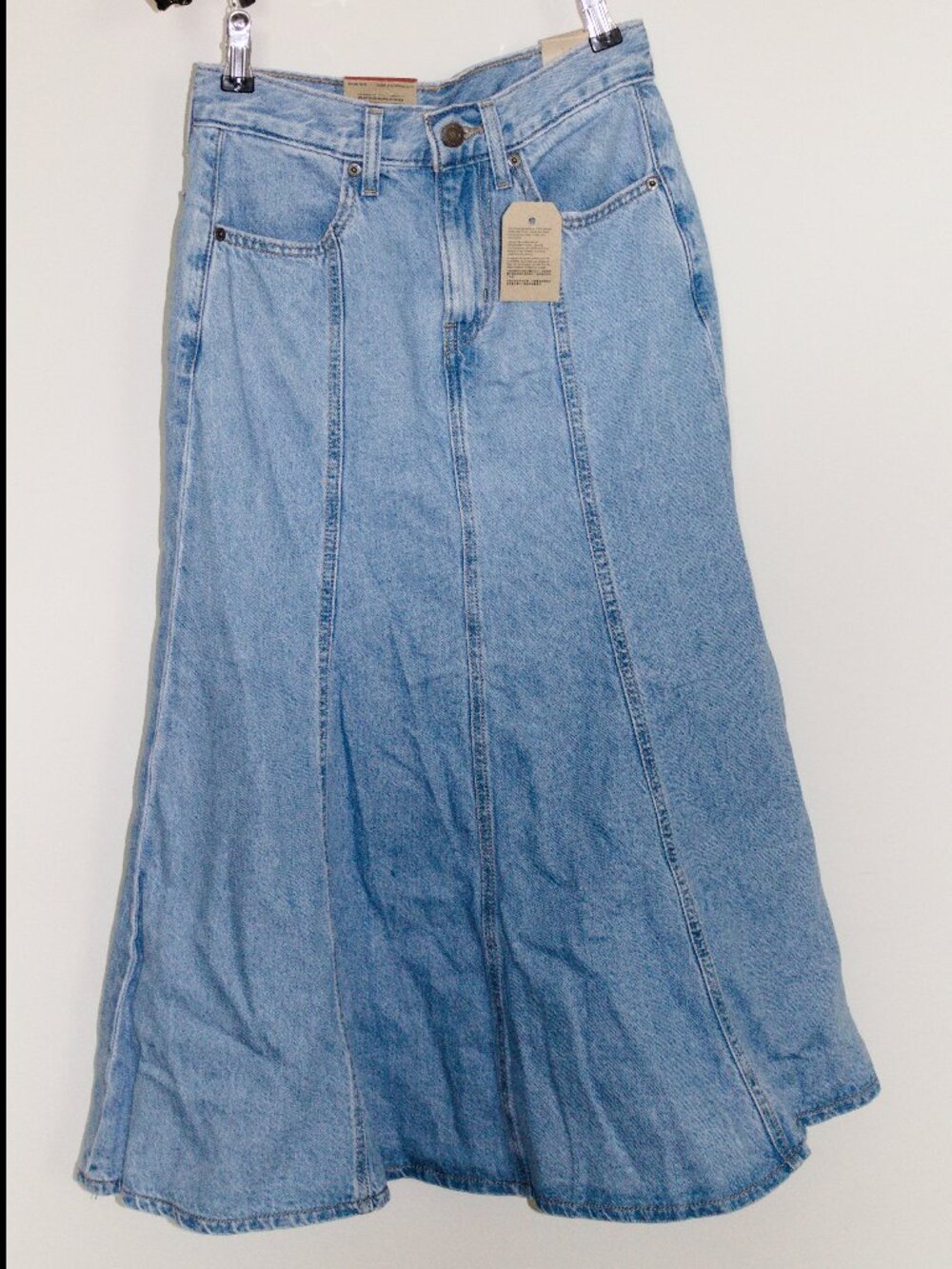 Levi's size 24 Fit and Flare Denim Skirt Medium Blue Wash